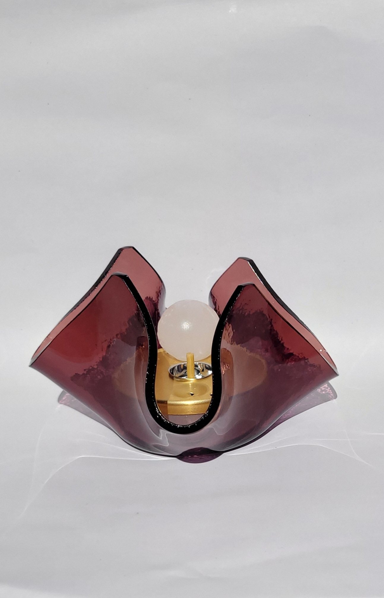 Glasleuchter “Tavirosa”, weinrot (Brenner: messing)